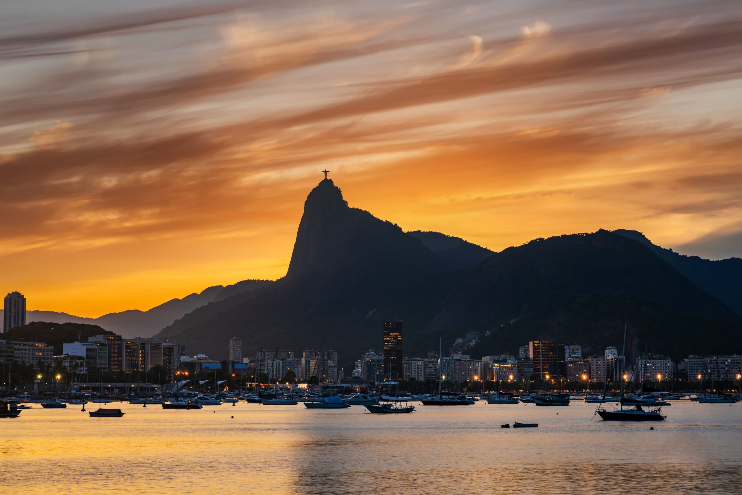 beautiful-panorama-of-rio-de-janeiro-at-twilight-2025-01-08-10-37-12-utc-min